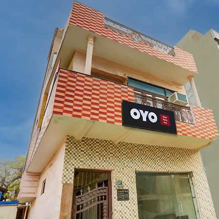 Hotel O Thirty Inns Noida Exterior foto